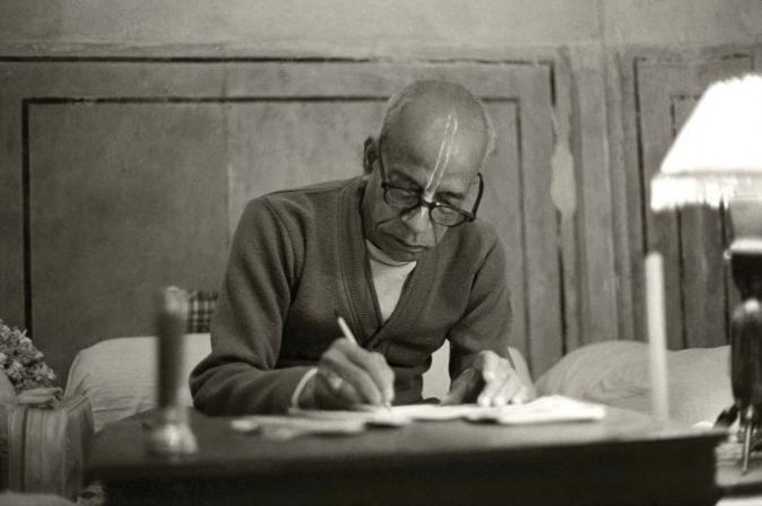 Preaching, Management and Renunciation — Words of Srila Prabhupada
